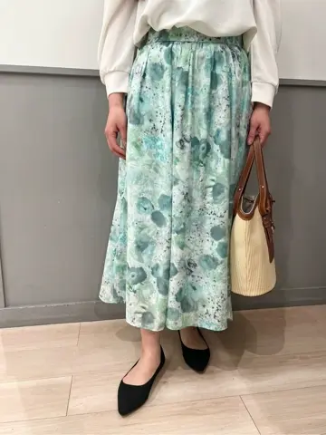 組曲 スタッフ コーディネート画像