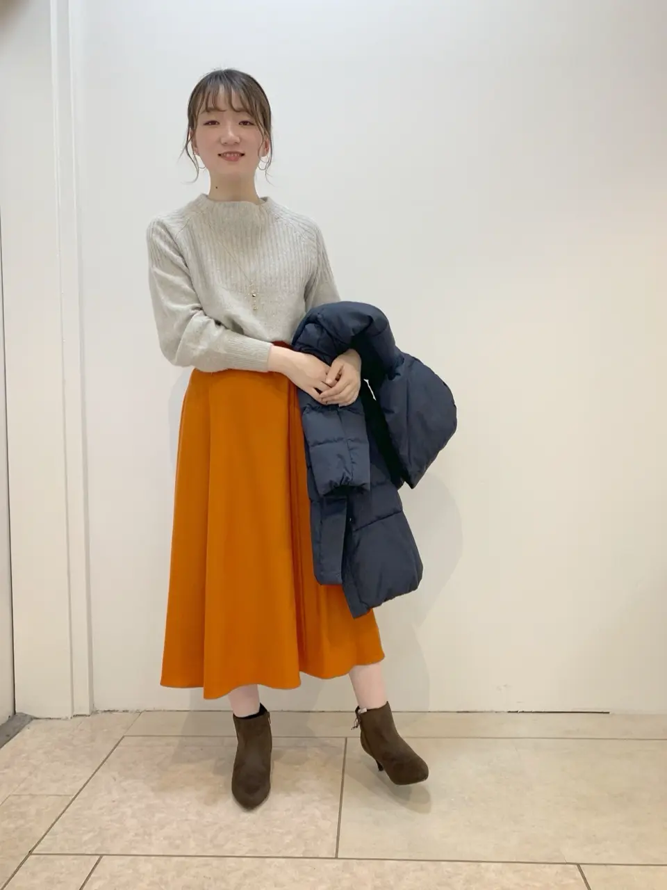 組曲 石井 コーディネート画像