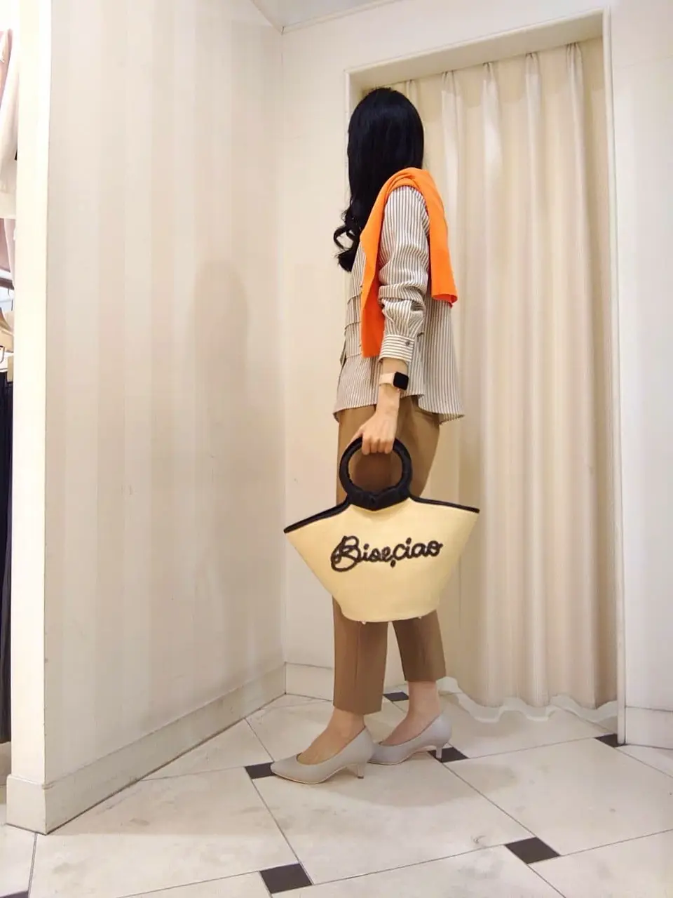 組曲 スタッフ コーディネート画像