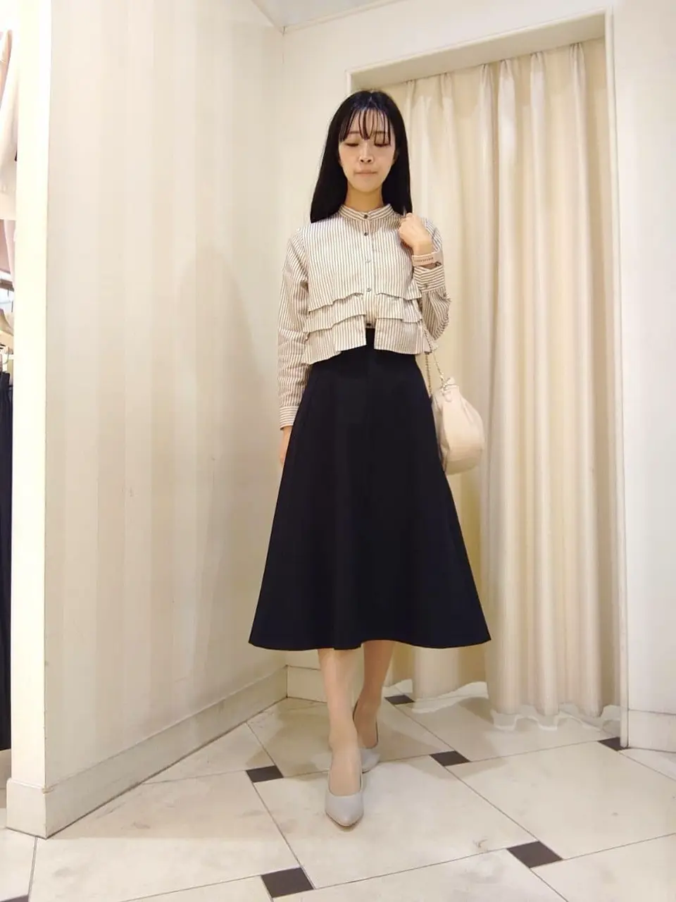 組曲 スタッフ コーディネート画像