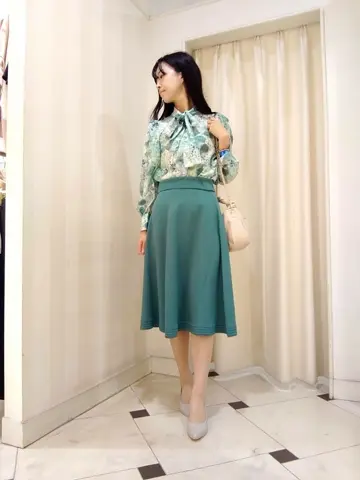 組曲 スタッフ コーディネート画像