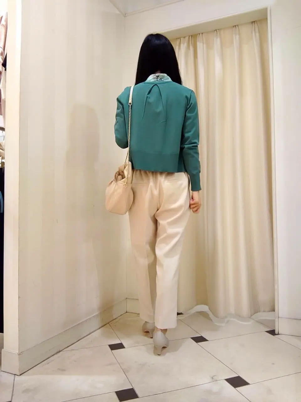 組曲 スタッフ コーディネート画像