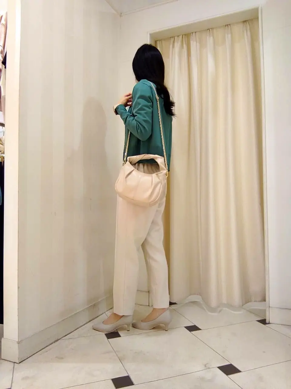 組曲 スタッフ コーディネート画像