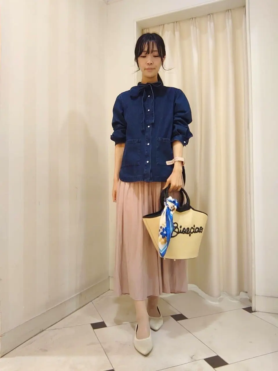 組曲 スタッフ コーディネート画像