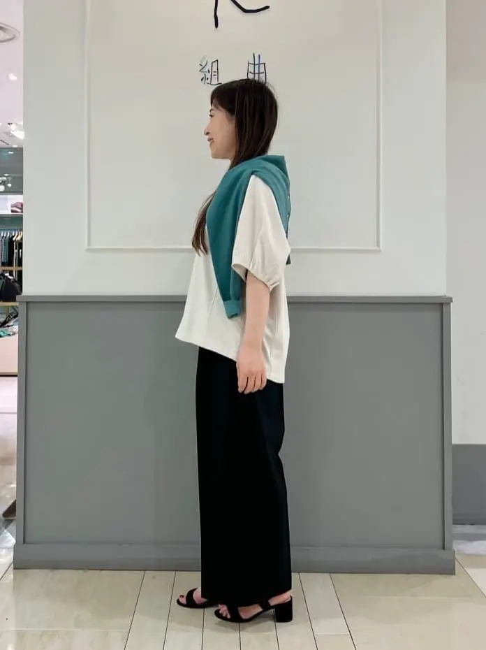 組曲 スタッフ コーディネート画像