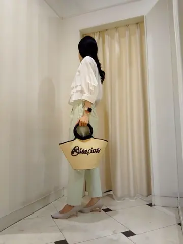 組曲 スタッフ コーディネート画像