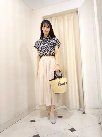 組曲 スタッフ コーディネート画像