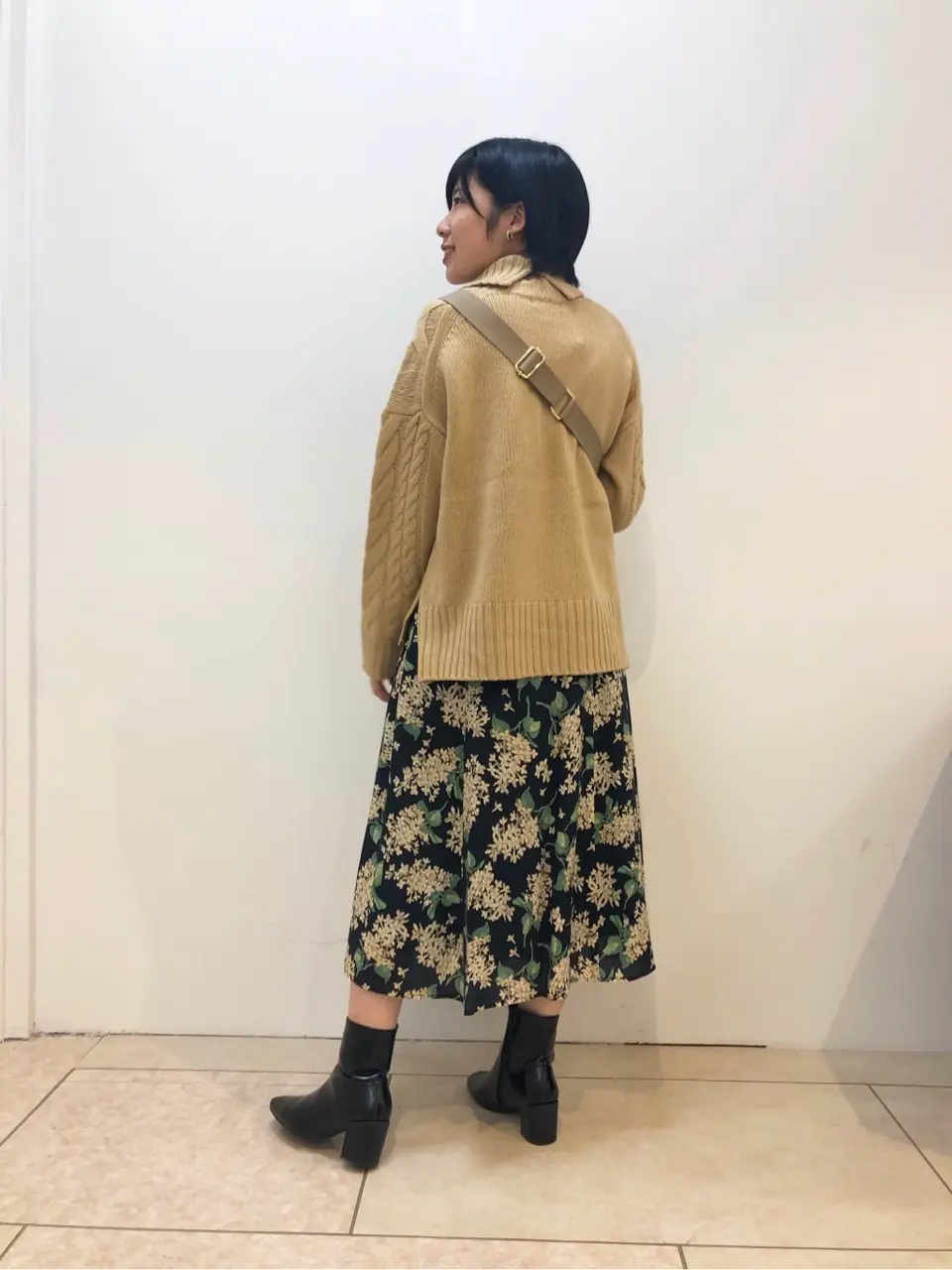 組曲 松田 コーディネート画像