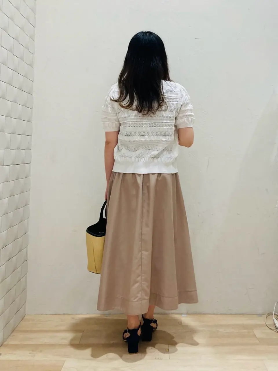 組曲 川根　彩 コーディネート画像