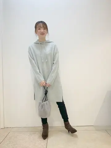 組曲 石井 コーディネート画像