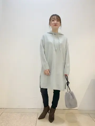 組曲 石井 コーディネート画像