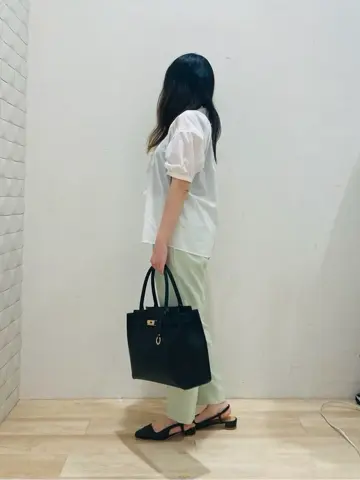 組曲 川根　彩 コーディネート画像