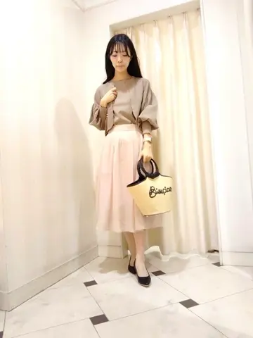 組曲 スタッフ コーディネート画像