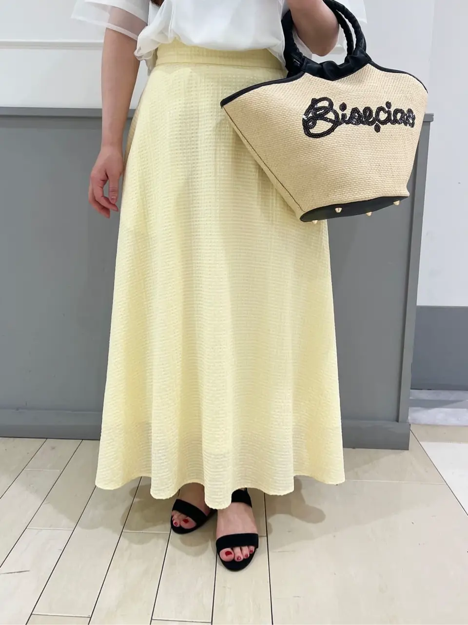 組曲 スタッフ コーディネート画像