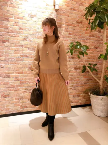 組曲 スタッフ コーディネート画像