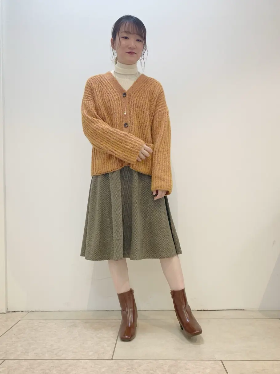 組曲 石井 コーディネート画像