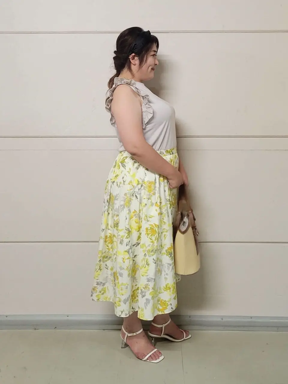 組曲 小林 コーディネート画像