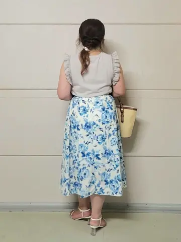 組曲 小林 コーディネート画像