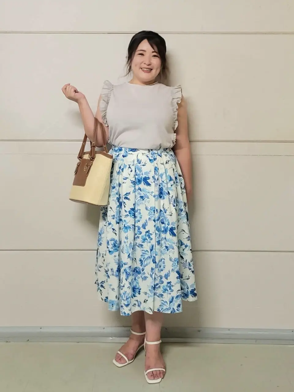 組曲 小林 コーディネート画像