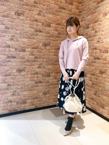 組曲 スタッフ コーディネート画像