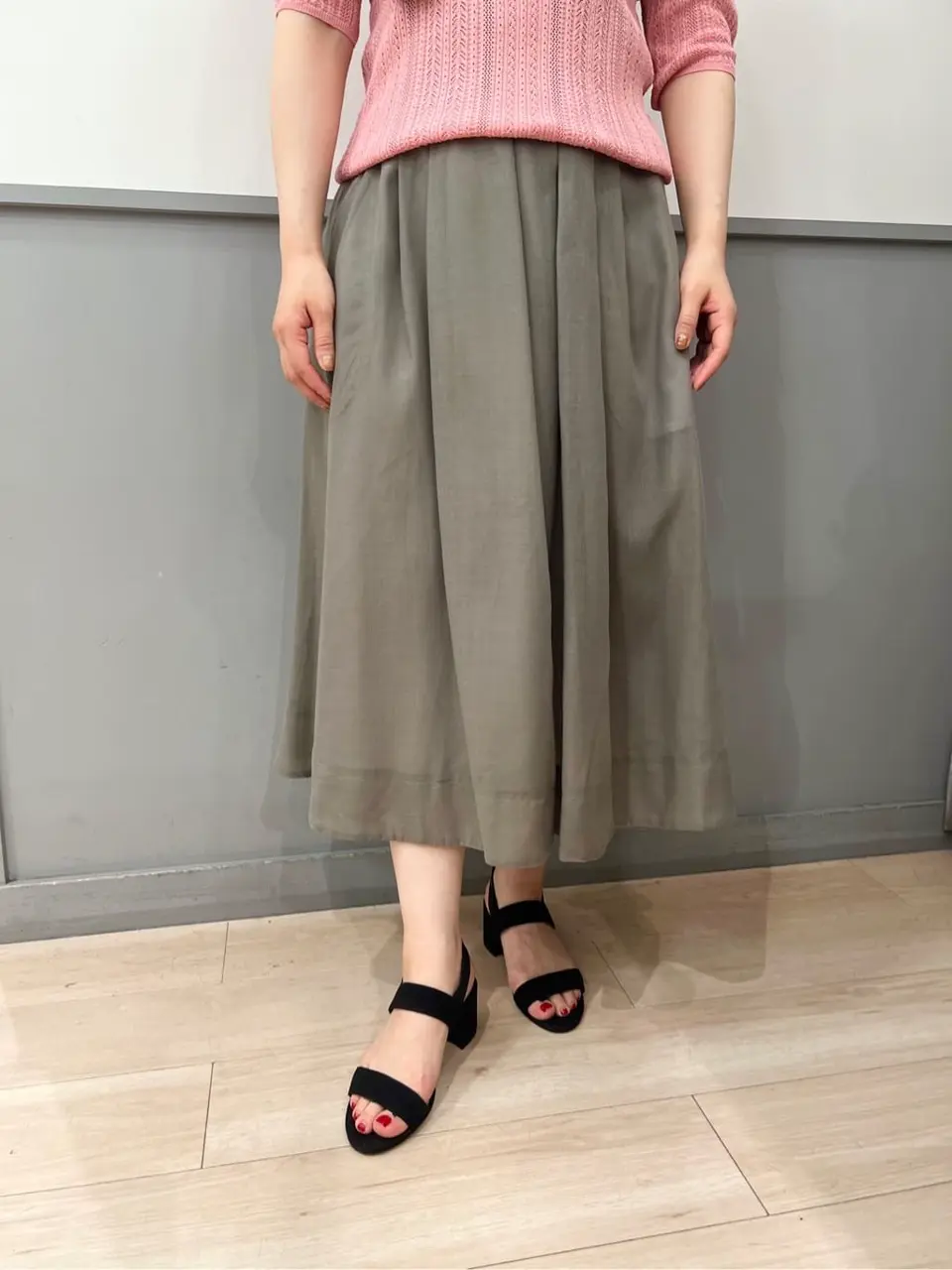 組曲 スタッフ コーディネート画像