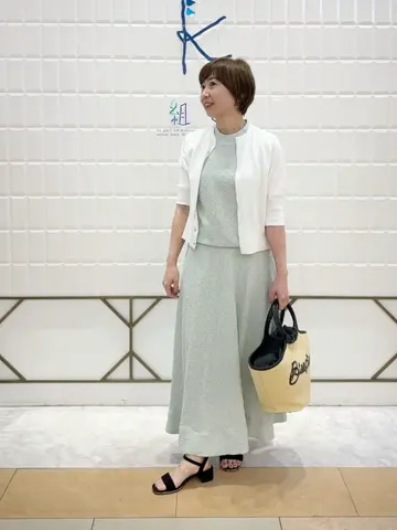 組曲 井上 コーディネート画像