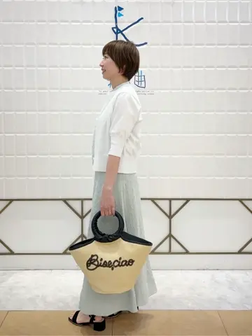 組曲 井上 コーディネート画像