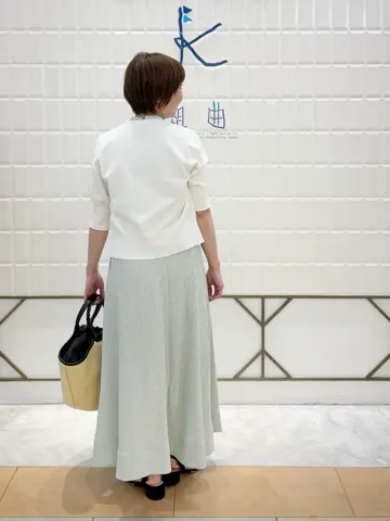 組曲 井上 コーディネート画像