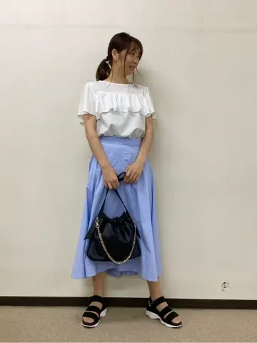 組曲 小山 コーディネート画像