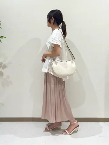 組曲 浅倉 コーディネート画像