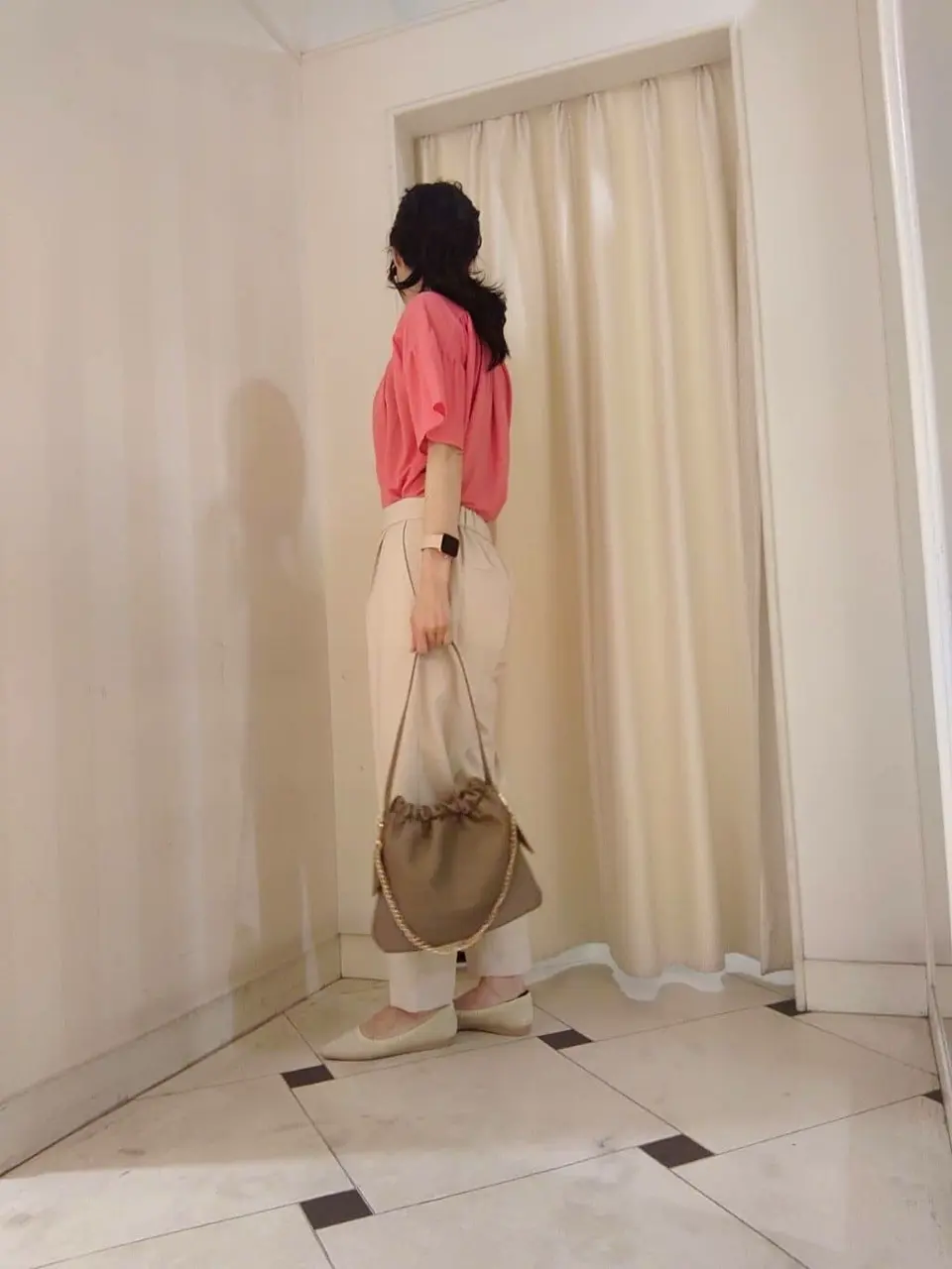 組曲 スタッフ コーディネート画像