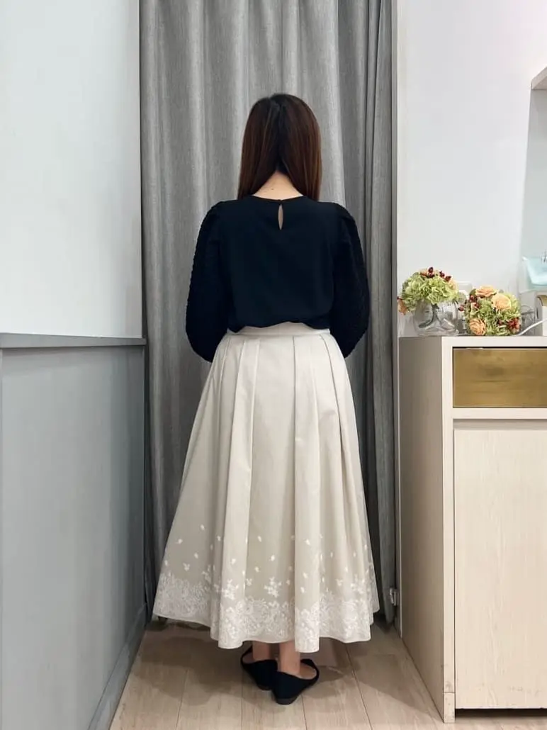 組曲 スタッフ コーディネート画像