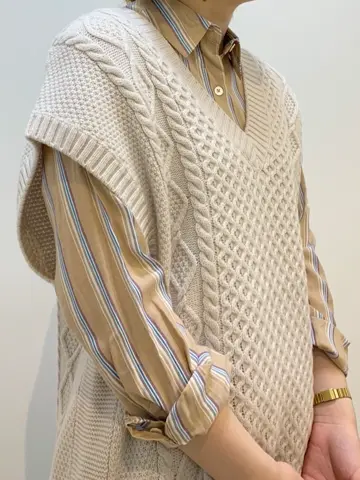 組曲 石井 コーディネート画像