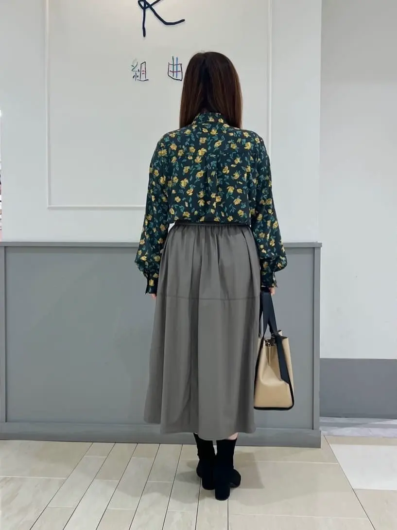 組曲 スタッフ コーディネート画像