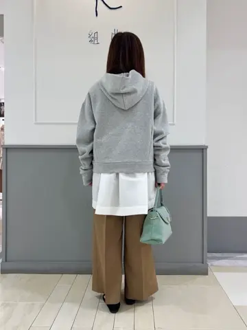 組曲 スタッフ コーディネート画像