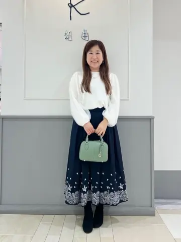 組曲 スタッフ コーディネート画像