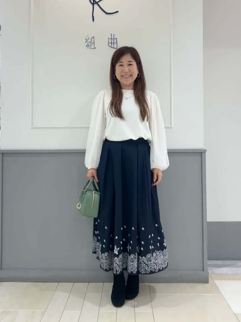 組曲 スタッフ コーディネート画像