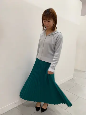 組曲 小林 コーディネート画像