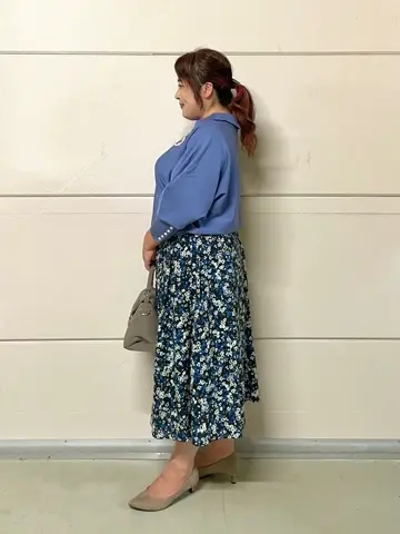 組曲 小林 コーディネート画像