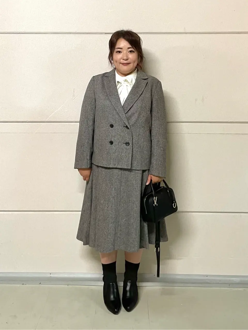 組曲 小林 コーディネート画像