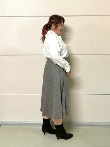 組曲 小林 コーディネート画像