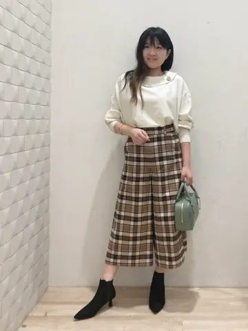 組曲 川根　彩 コーディネート画像