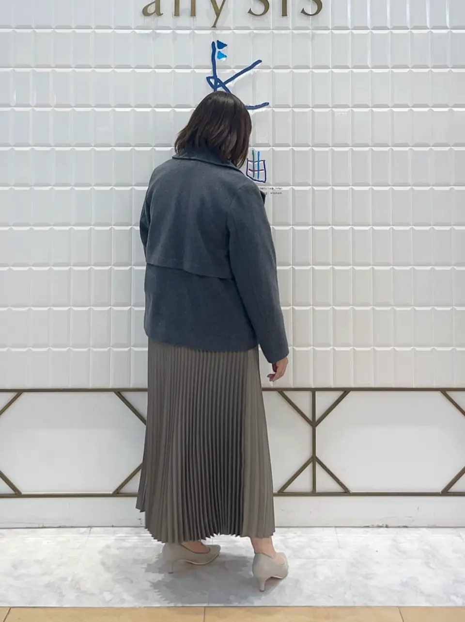 組曲 西田 コーディネート画像