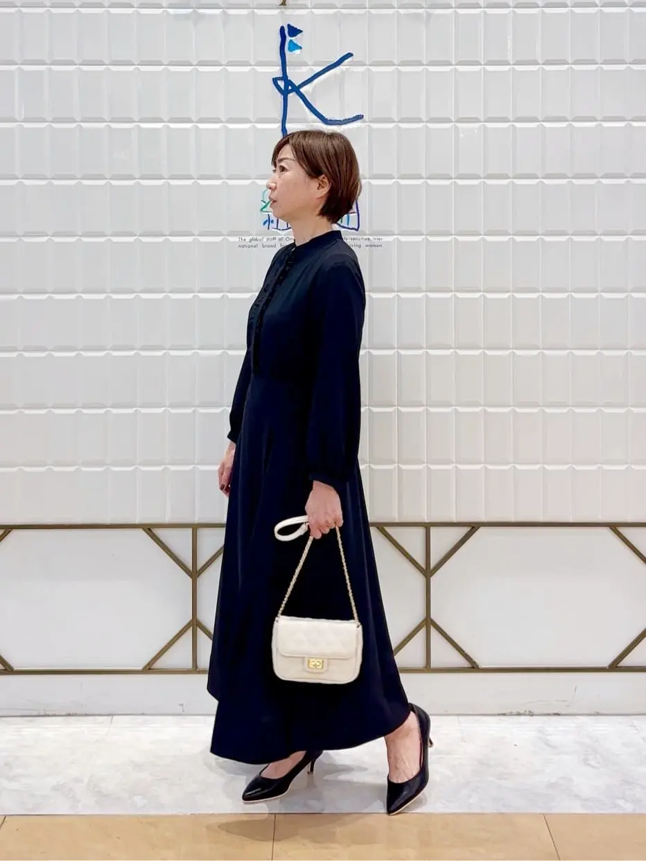 組曲 井上 コーディネート画像