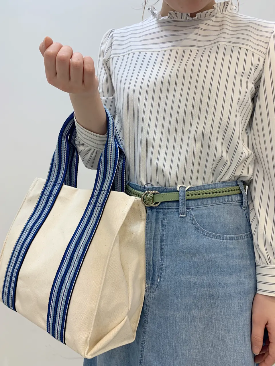 組曲 石井 コーディネート画像