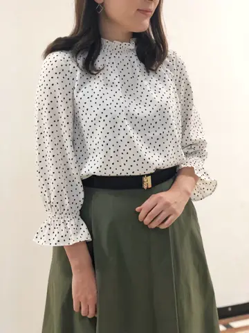 組曲 宮本 コーディネート画像