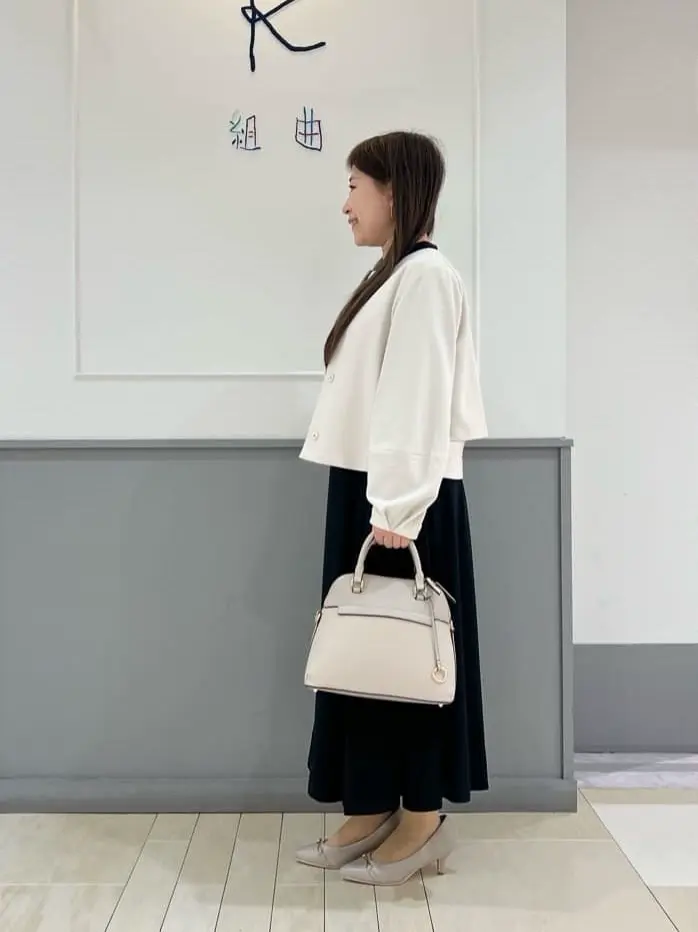 組曲 スタッフ コーディネート画像