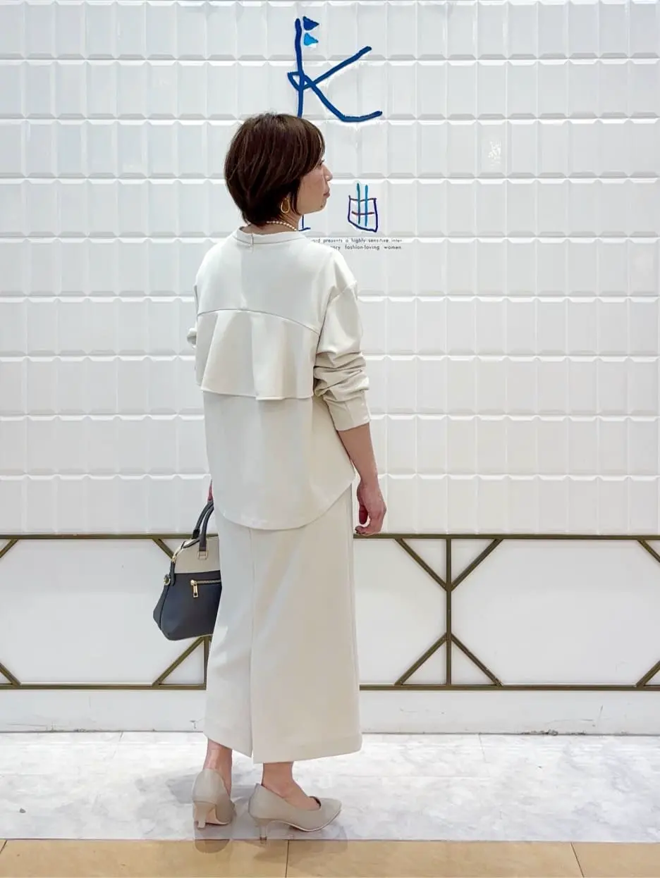 組曲 井上 コーディネート画像