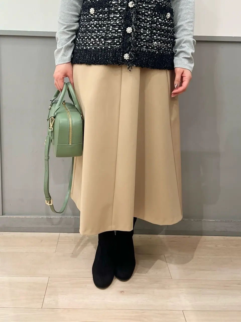 組曲 スタッフ コーディネート画像