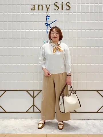 組曲 中山 コーディネート画像